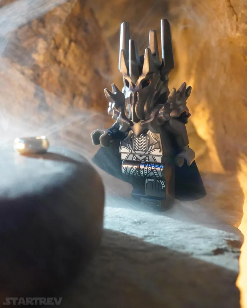 sauron binds himself